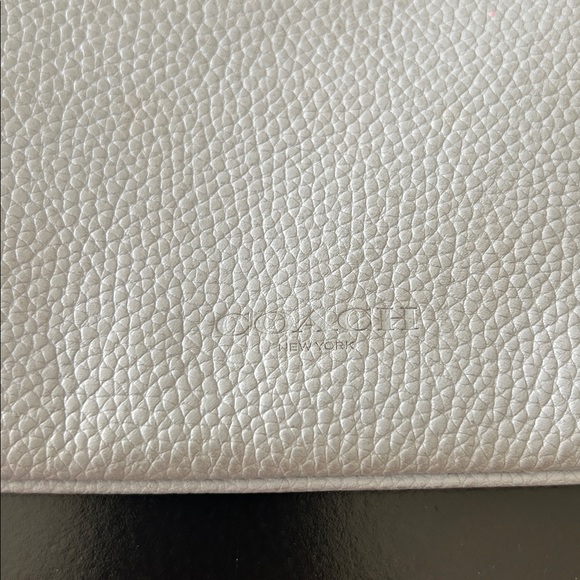 Coach X Keith Haring Turnlock Wristlet 30 Limited Edition Collaboration - Picture 17 of 17